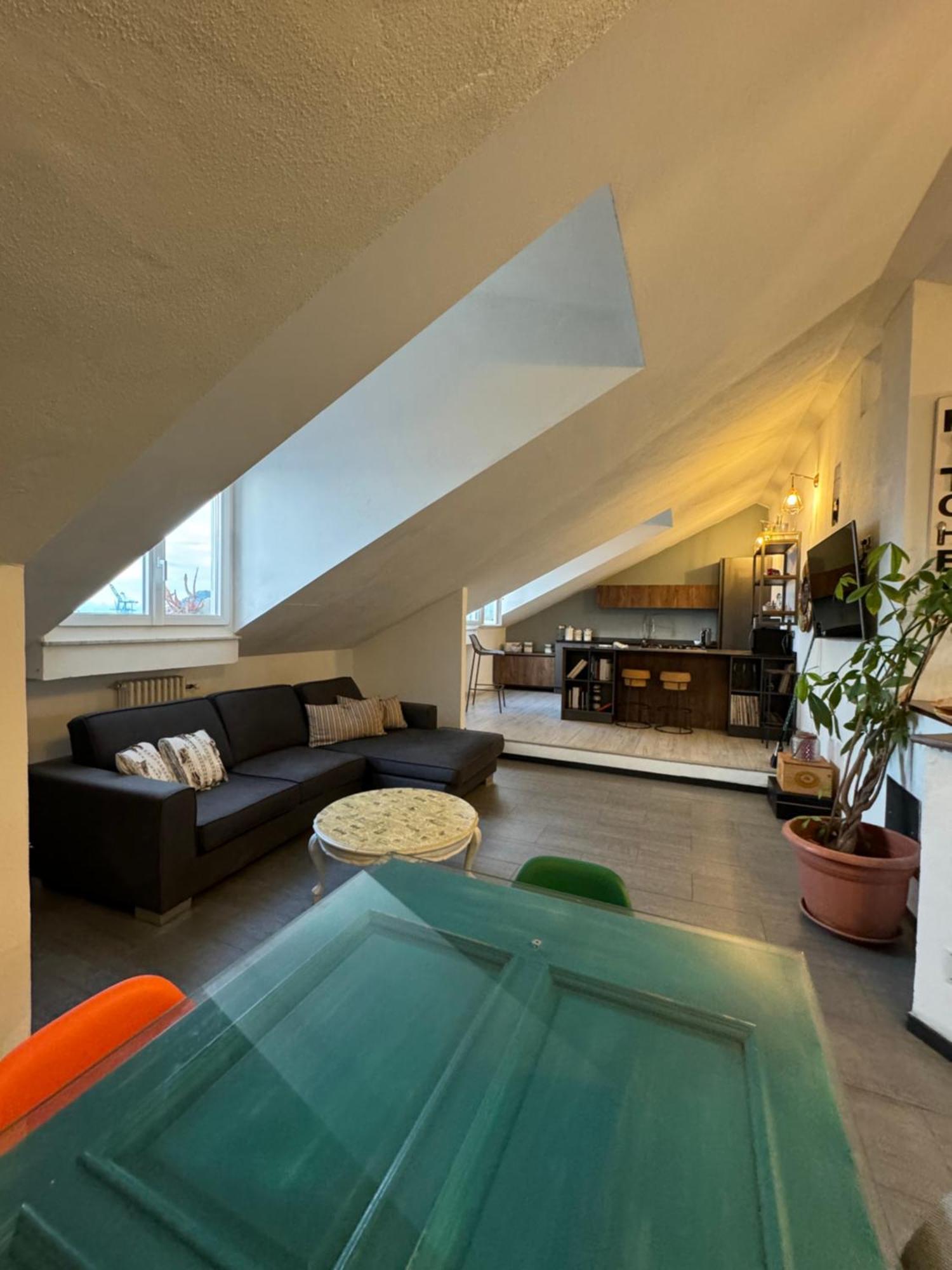 Apartamento Mansarda Vista Mare A Zinola Savona Exterior foto