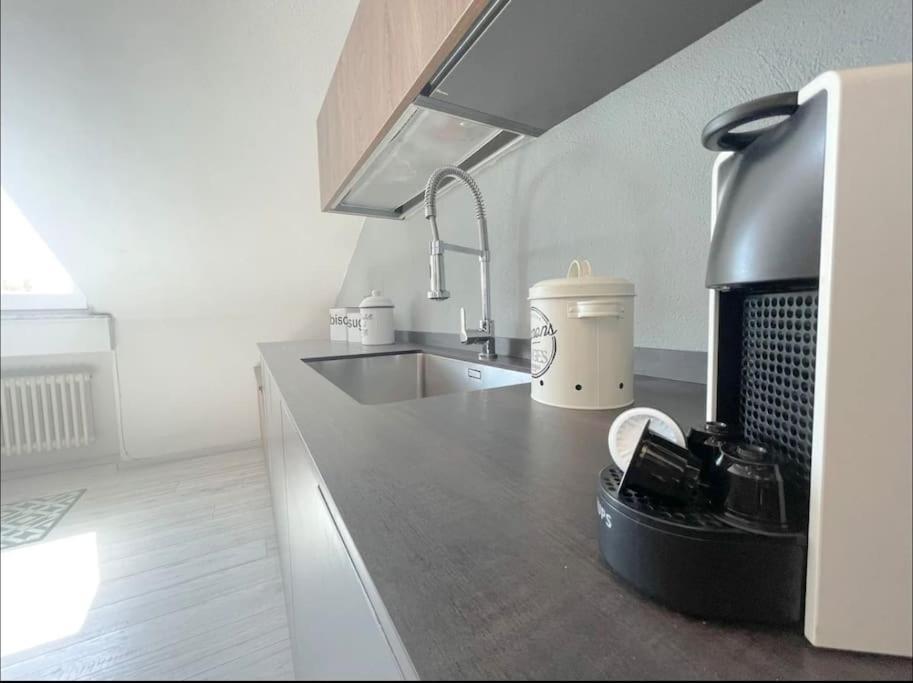 Apartamento Mansarda Vista Mare A Zinola Savona Exterior foto